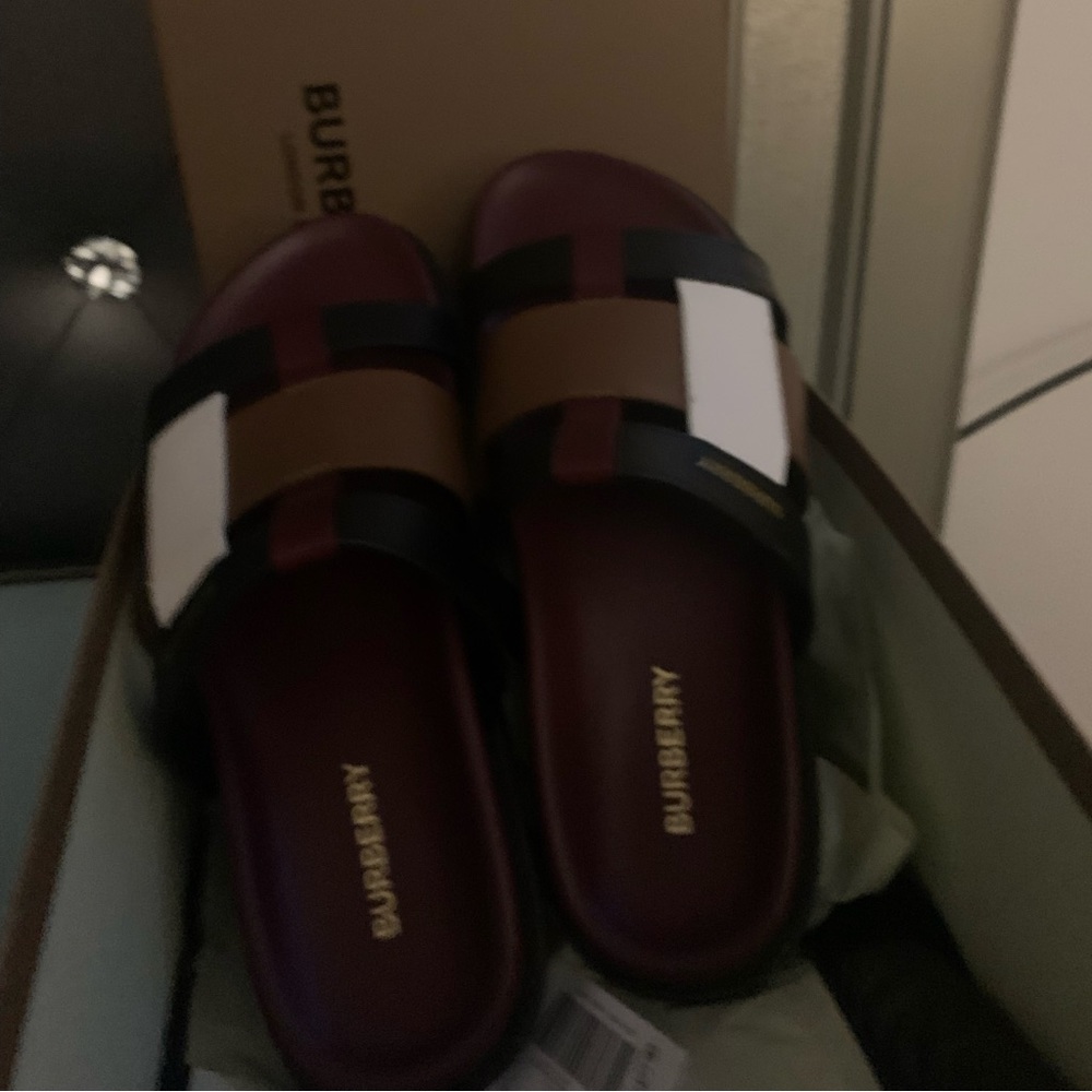 Multi-color Burberry Slides/sandals - Picture 4 of 4